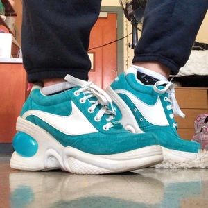 Deadstock y2k vintage teal platform sneakers 💠💙
